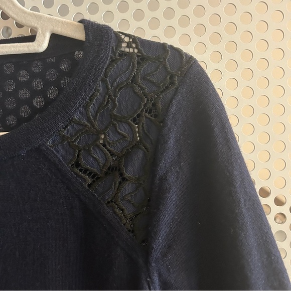 J Crew Merino Wool Crew Neck Sweater with Eyelet Lace Detail Size Small in Navy - Picture 5 of 7